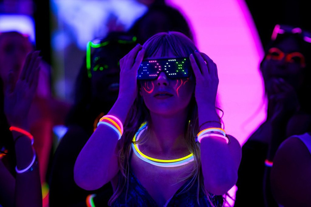 An ultra black light experience