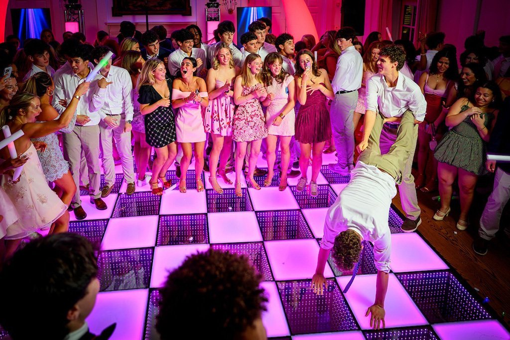Professional prom and school dance event services