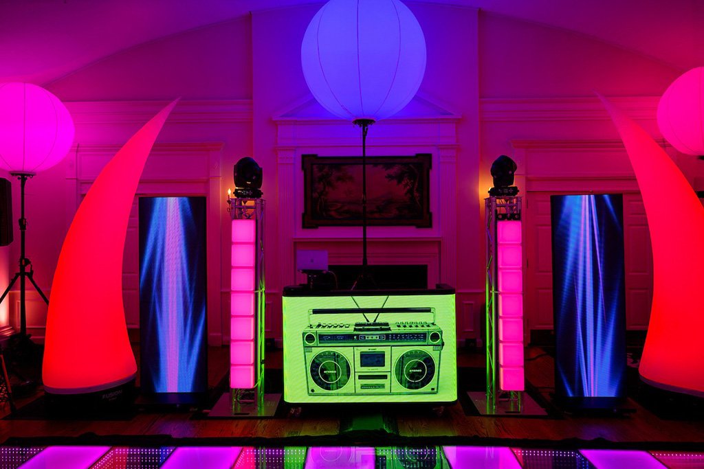 Professional prom and school dance event services